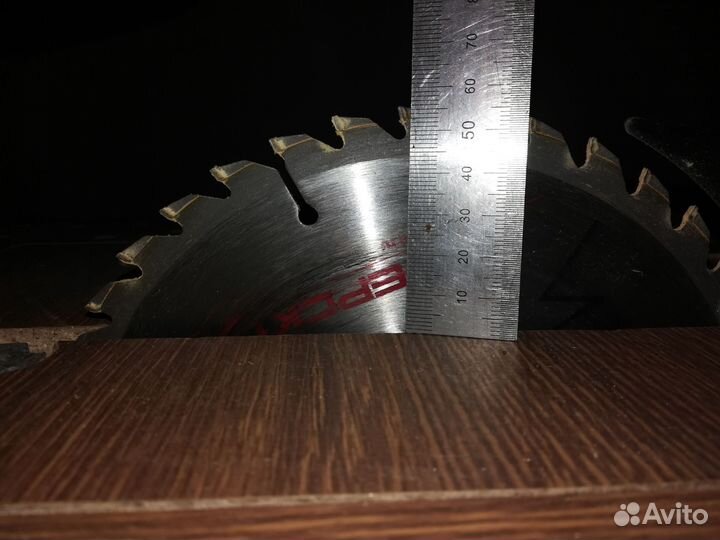 Дисковая пила Интерскол дп-210/1900М станок