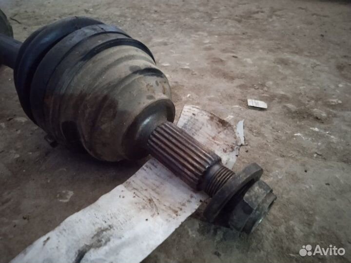 Привод правый Лада Ларгус