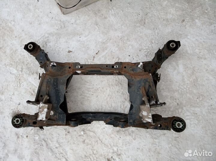 Задняя балка Land Rover Discovery Sport 2014