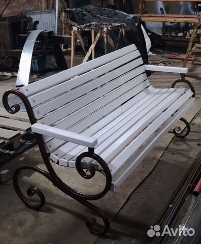 Кованные скамейки