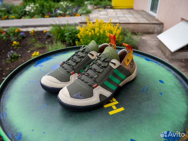 Кроссовки adidas daroga