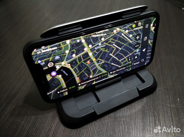 Держатель для смарфона в машину