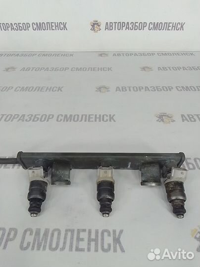 Топливная рампа MR988977 Mitsubishi Colt 6