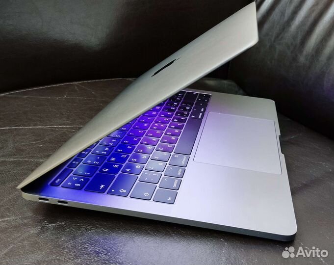 Ноутбук Apple MacBook Pro 13 2017 a1708 16/256