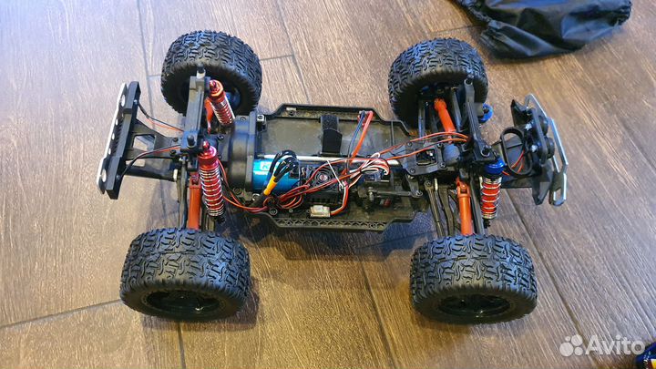 Радиоуправляемая машина remo hobby M-max 1:10