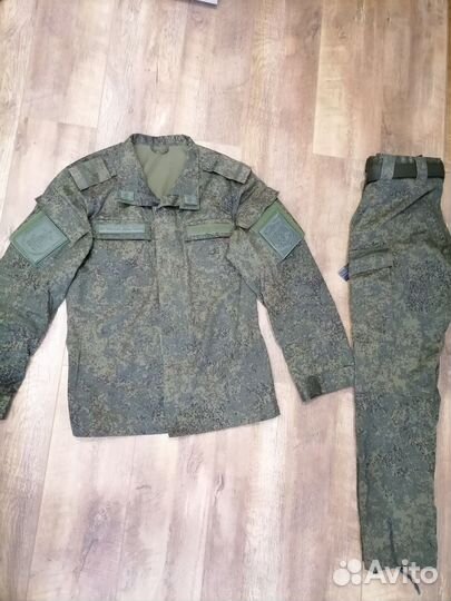 Новая Военная форма с головным убором