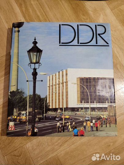 Раритет чемодан, портфель, телефон, книга