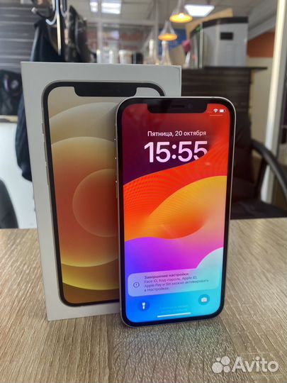 iPhone 12, 64 ГБ