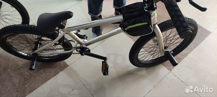 Велосипед bmx новый, с бесплатной доставкрй