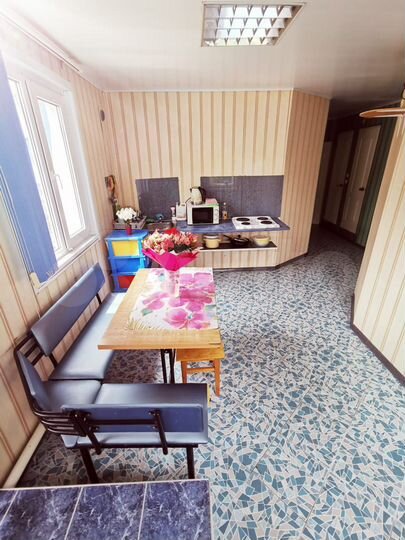 Комната 18 м² в 4-к., 3/3 эт.