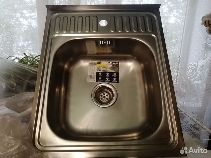 Раковина для кухни новая