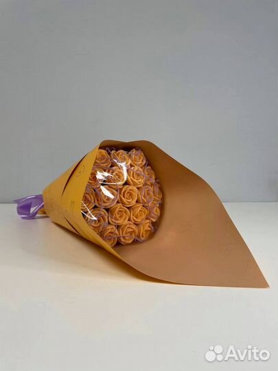 Розы из Белого Шоколада - 19 шт в Букете