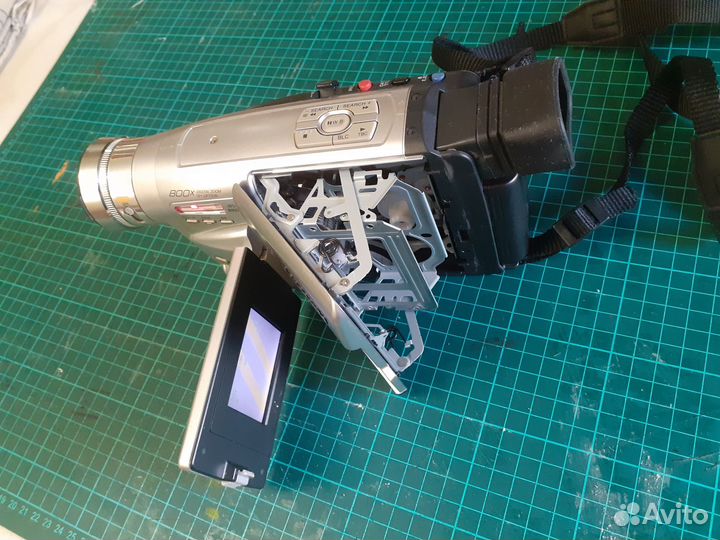 Видеокамера Panasonic NV-VZ18 (VHS-C)