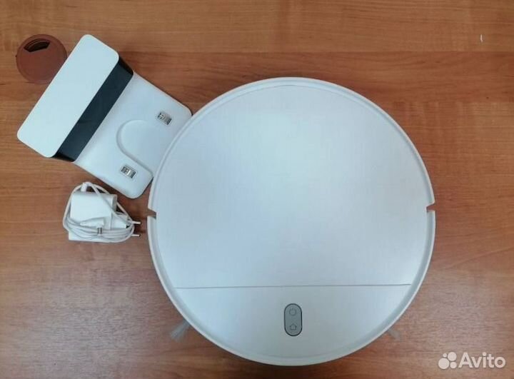 Робот-пылесос Xiaomi Mi Robot Vacuum-Mop Essential