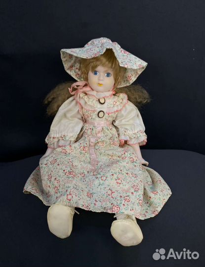 Кукла фарфоровая винтаж