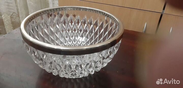 Ваза хрустальная