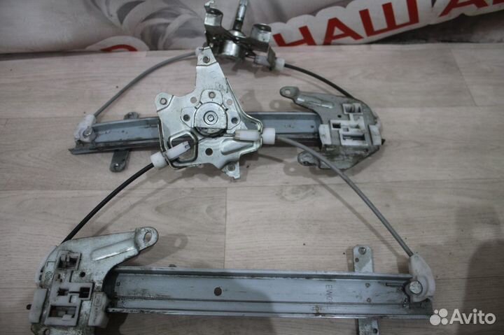 Стеклоподьемник задний Nissan Almera g15