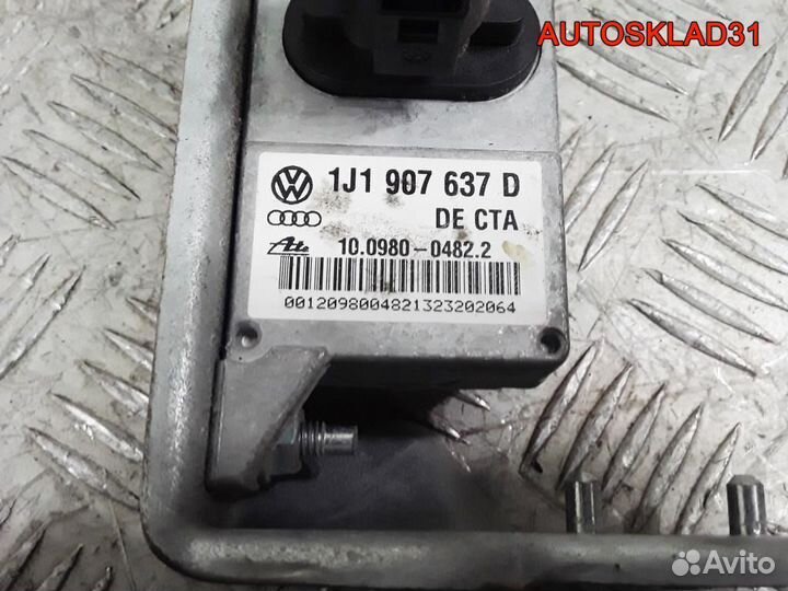 Датчик ускорения Фольксваген Гольф 4 1J0907655A