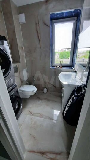 2-к. квартира, 70 м², 7/9 эт.