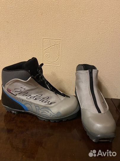 Лыжные ботинки 37 размер