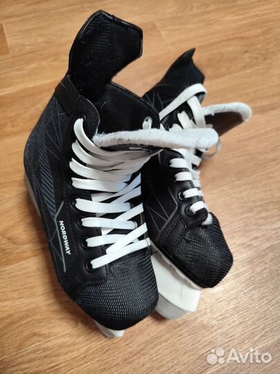 Коньки хоккейные 35 размер