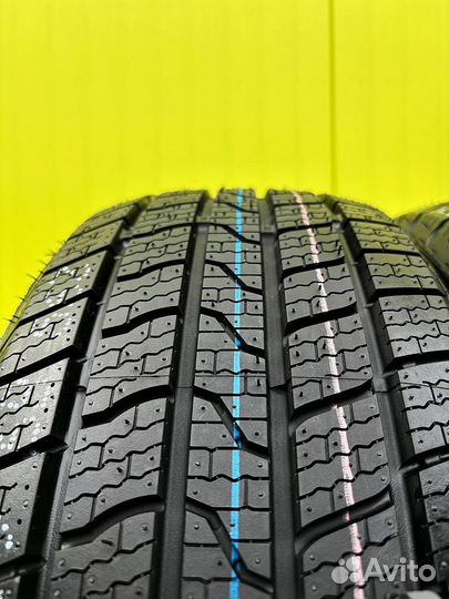 Royal Black Royal A/S 225/45 R17 94W