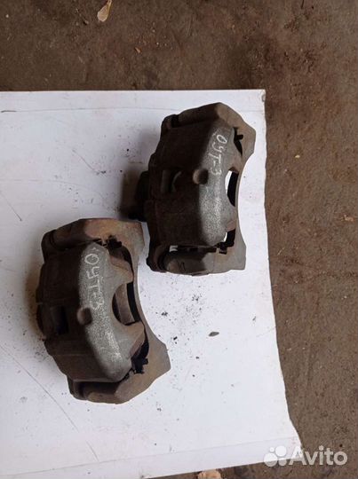 Суппорт передний Mitsubishi Outlander 3 2.0