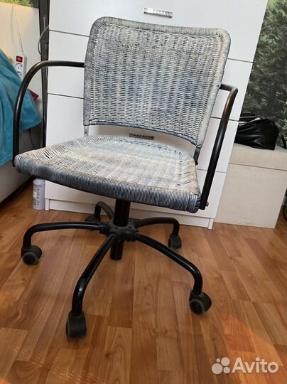 Компьютерное кресло Икеа