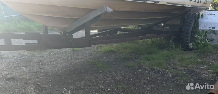 Лодочный прицеп