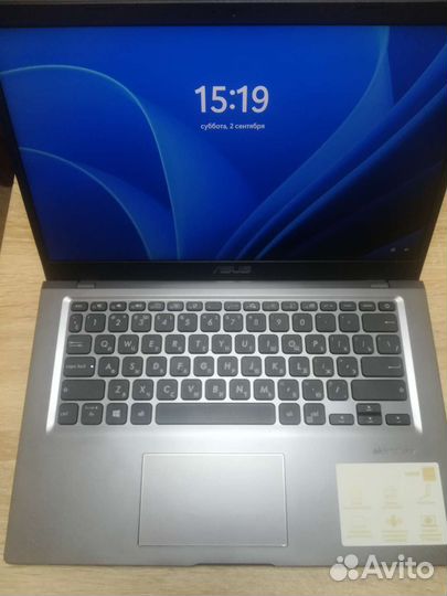 Asus X415