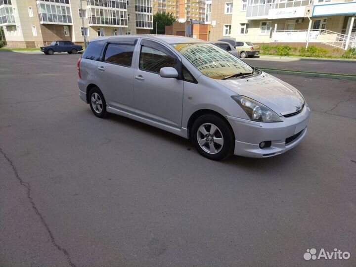 Toyota Wish 1.8 AT, 2003, 235 000 км