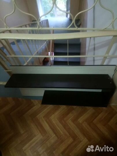 Полка настенная навесная бу