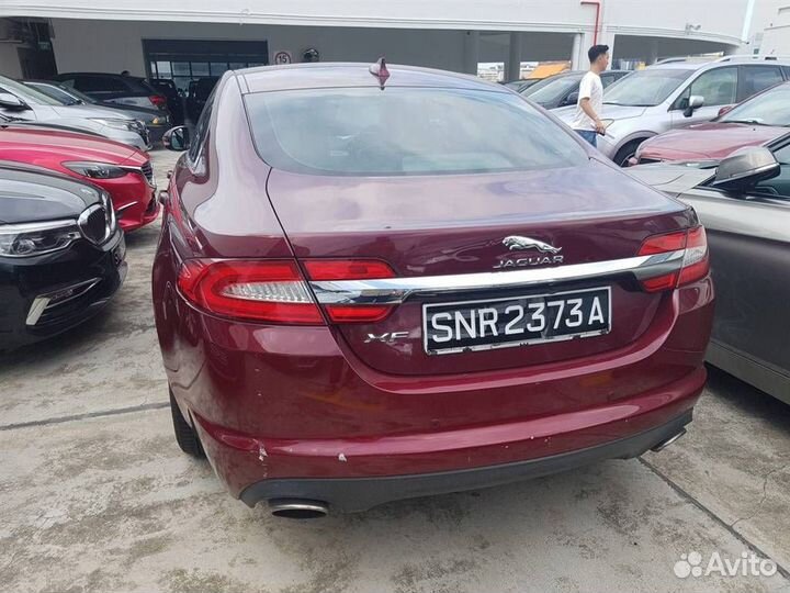 Крышка багажника Jaguar XF