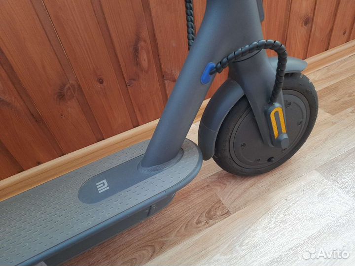 Электросамокат xiaomi mi scooter 3