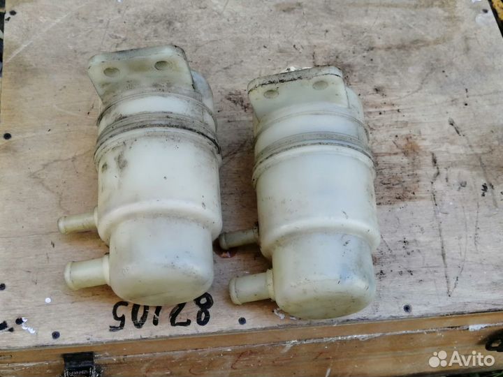 Бачок гур мицубиси лансер 9, аутлендер 1 04-07 гг