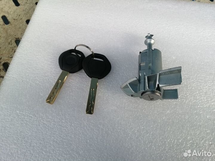 Личинка замка двери с корпусом BMW X5 e53