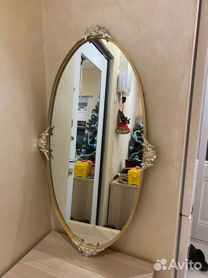Зеркало настенное овальное