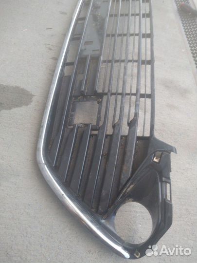 Решетка радиатора camry v50