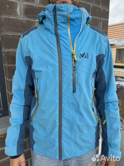 Горнолыжная куртка 48 мужская