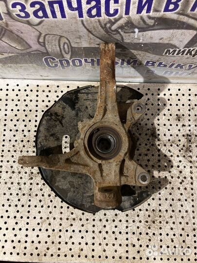 Кулак поворотный передний левый Honda Fit Shuttle