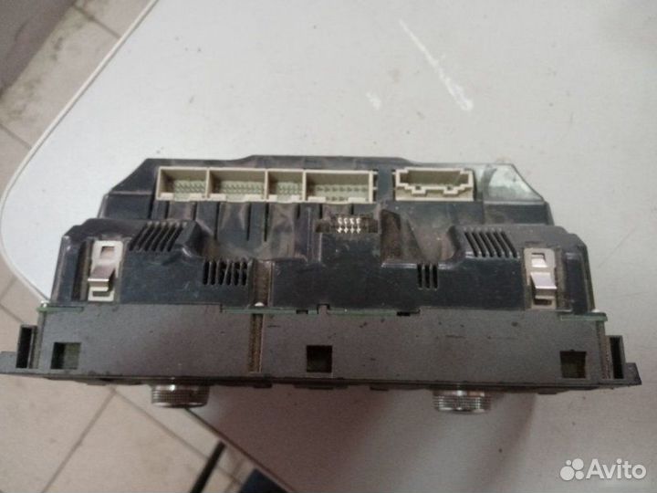 Блок управления климатической установкой Audi A6