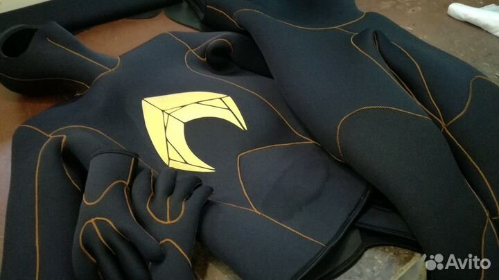 Ремонт гидрокостюмов