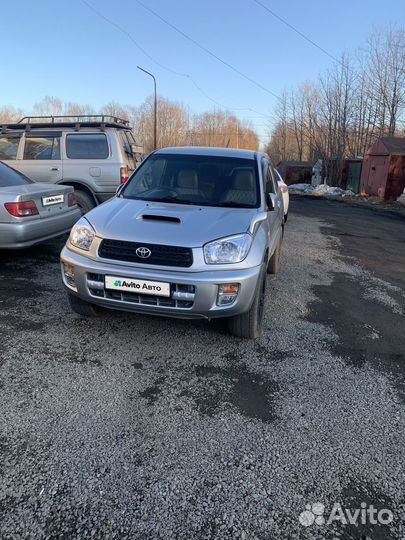 Toyota RAV4 2.0 AT, 2000, 320 000 км