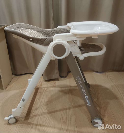 Стул для кормления Happy Baby