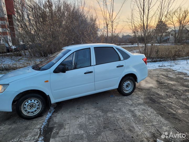 LADA Granta 1.6 МТ, 2013, 218 000 км