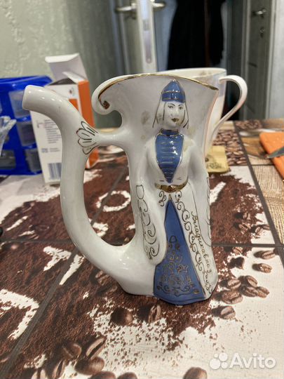 Кружка-поильник для минеральной воды