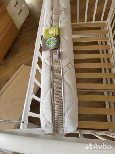 Детская кроватка маятник