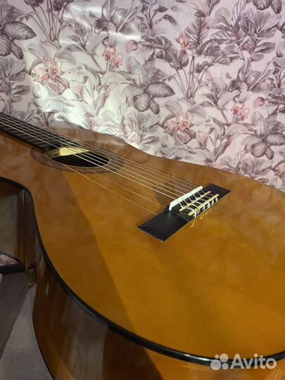 Классическая гитара yamaha c40
