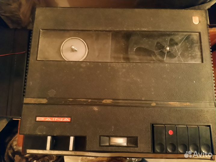 Проигрывать Elfa daina