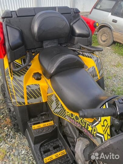 BRP Can-Am Outlander Max 800 XT, 2011